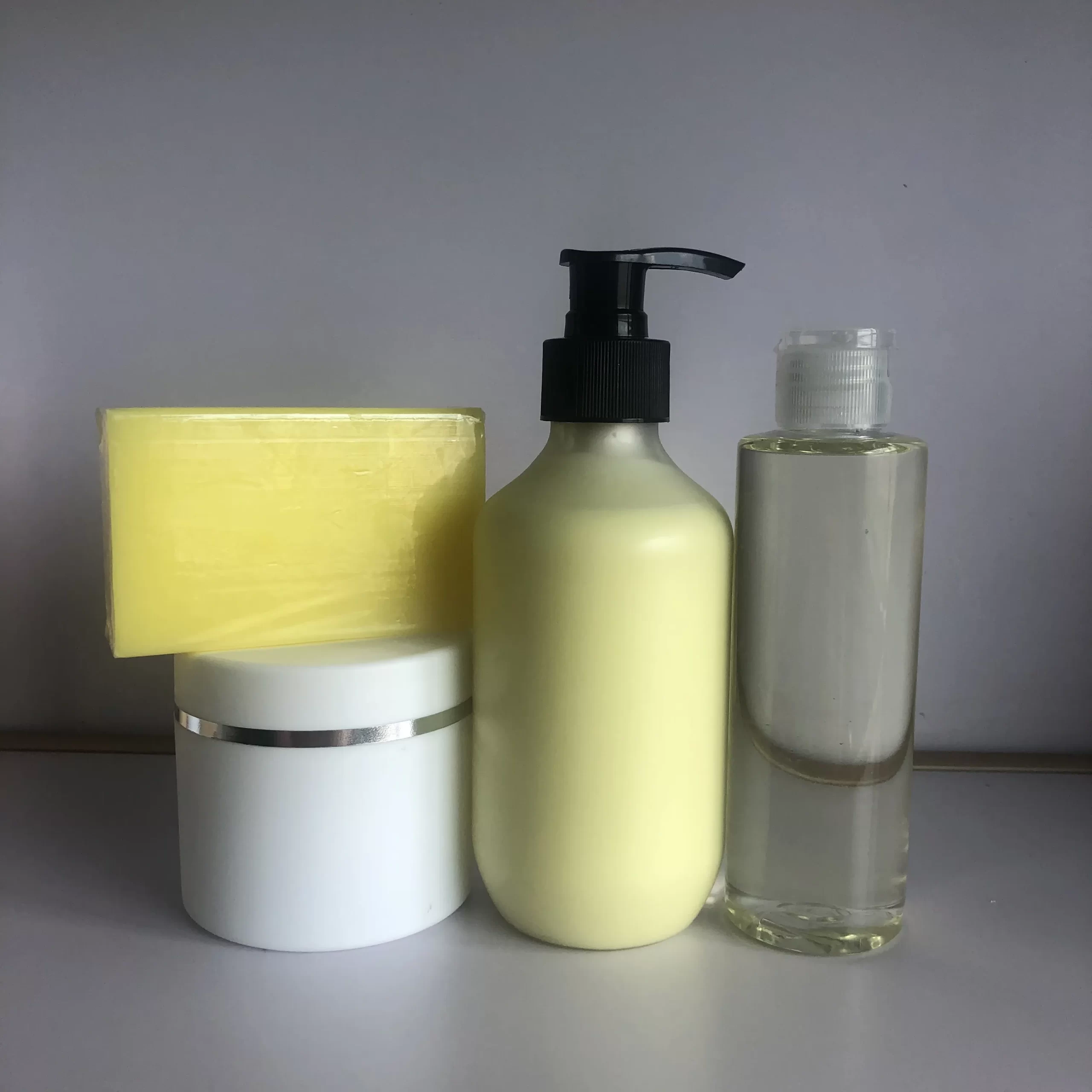 Oem-Odm-Reducing-Dullness-Brightening-Skin-Fast-scaled-1.webp Oem Odm Reducing Dullness Brightening Skin Fast Bleaching Soap Body Lotion Body Oil Face Cream Lemon Set - Image 1