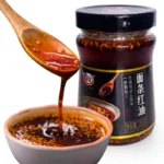 CuiHong Red Hot Chili Sauce,Spicy Chili Oil with Sesame Seeds,Chili Oil For Noodles 7.06oz(200g)*1 Pack - Image 2